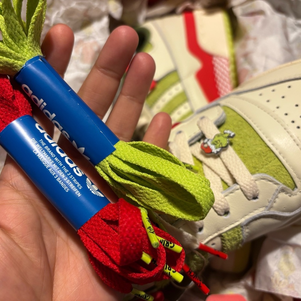 Adidas Forum Low- Grinch Sneakers - Picture 6 of 7